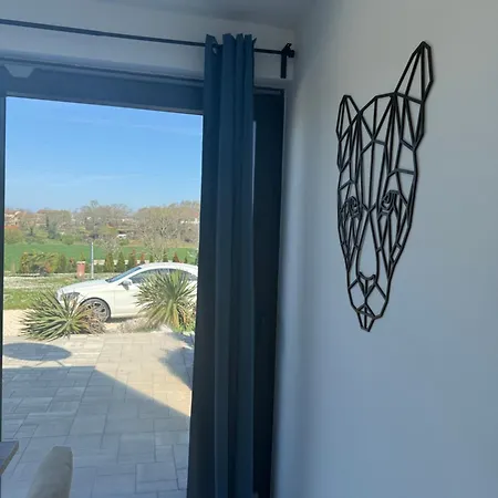 Vista Apartment *
